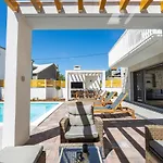 Sulic - Heated Pool And Mountain View וילה *