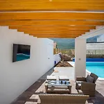 וילה Sulic - Heated Pool And Mountain View Zagvozd