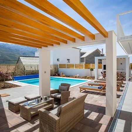 Sulic - Heated Pool And Mountain View Βίλα *