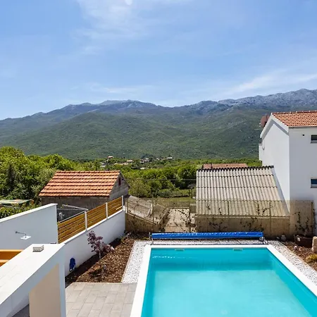 Vila Sulic - Heated Pool And Mountain View Zagvozd